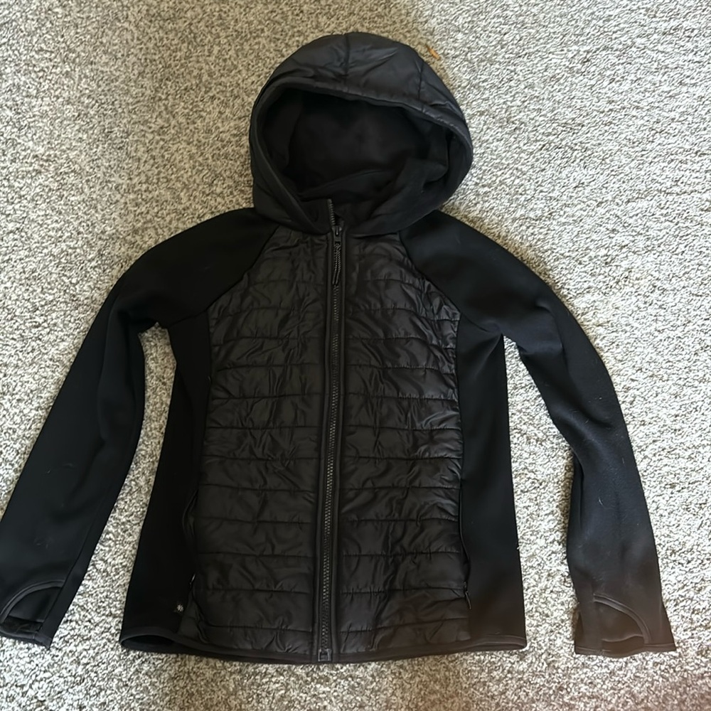 Barely worn Athleta girl jacket.